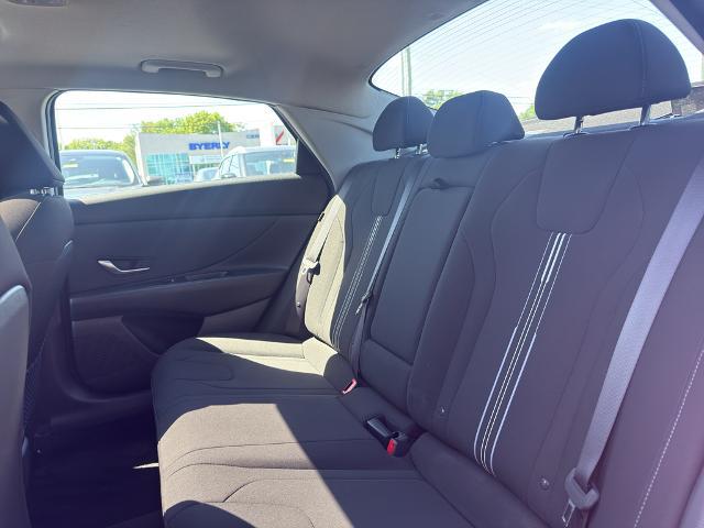 2025 Hyundai Elantra SEL Convenience