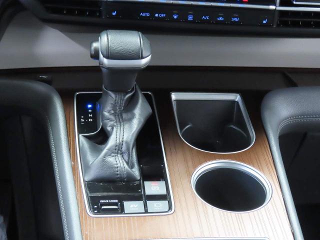 2022 Toyota Sienna XLE 8 Passenger