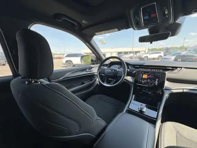 2026 Jeep Grand Cherokee L Altitude 4x4