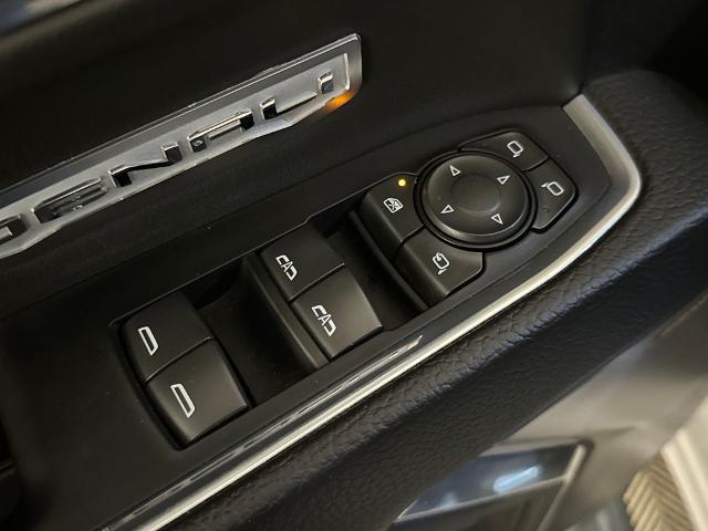 2022 GMC Sierra 1500 4WD Crew Cab Short Box Denali