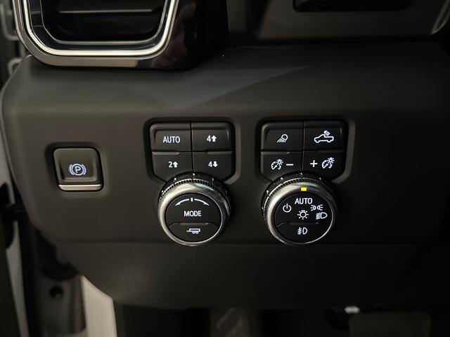 2022 GMC Sierra 1500 4WD Crew Cab Short Box Denali