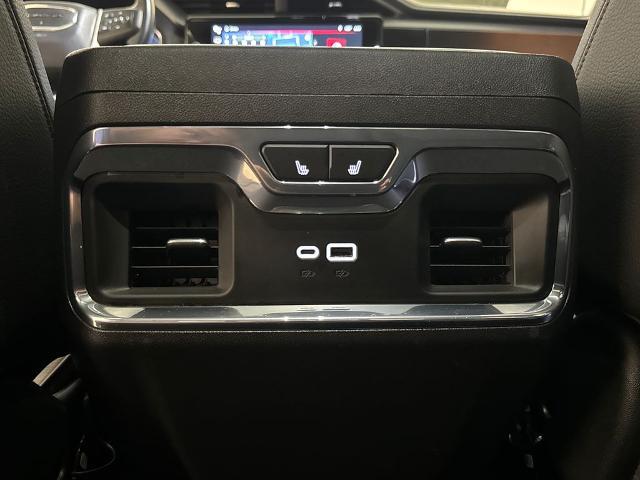 2022 GMC Sierra 1500 4WD Crew Cab Short Box Denali