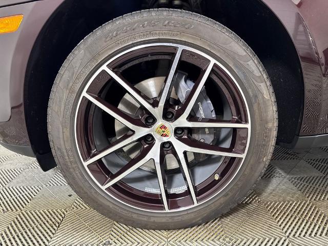 2023 Porsche Macan T