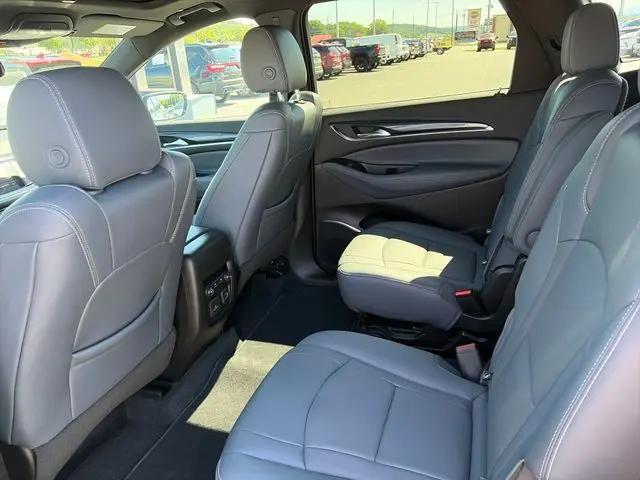 2023 Buick Enclave Essence AWD