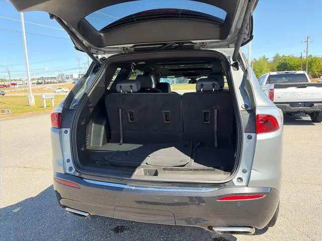 2023 Buick Enclave Essence AWD