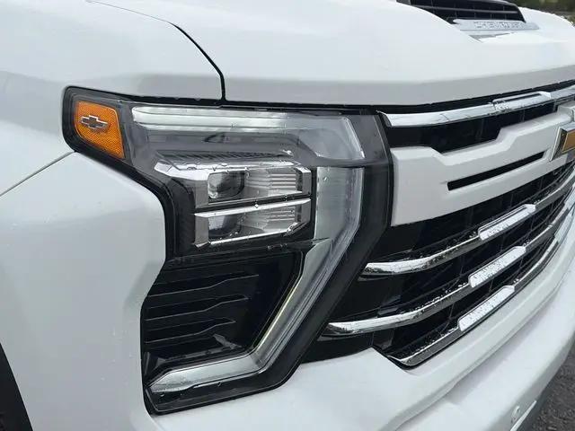 2026 Chevrolet Silverado 2500HD Crew Cab, Standard Bed, LTZ, 4WD