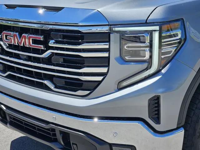 2026 GMC Sierra 1500 Crew Cab, Short Bed, SLT, 4WD