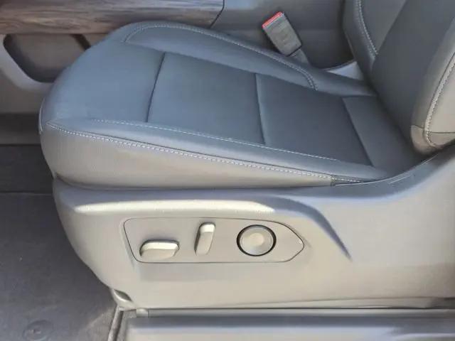 2026 GMC Sierra 1500 Crew Cab, Short Bed, SLT, 4WD