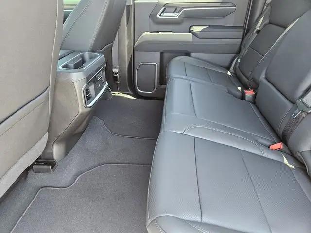 2026 GMC Sierra 1500 Crew Cab, Short Bed, SLT, 4WD