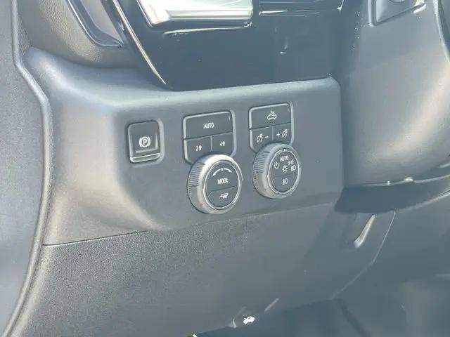 2026 Chevrolet Silverado 1500 4WD Crew Cab Short Bed RST