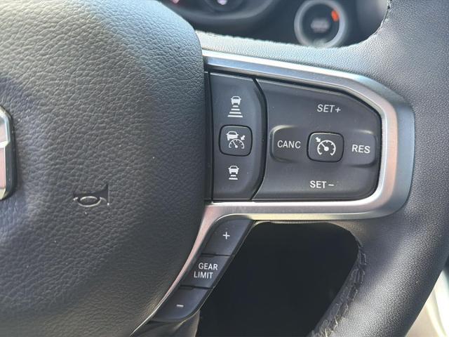 2025 Ram 1500 Big Horn Crew Cab 4x4 5'7" Box