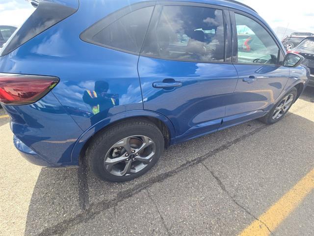 2023 Ford Escape ST-Line Select