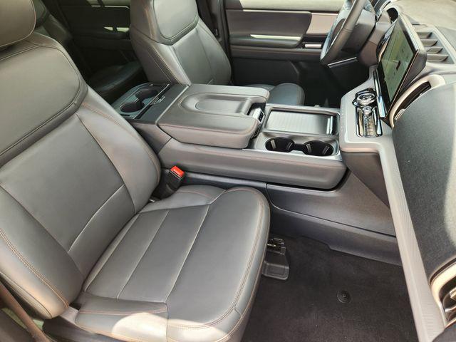 2025 Ford Expedition Active MAX