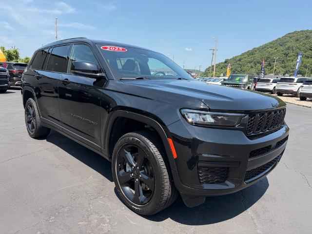 2025 Jeep Grand Cherokee L Altitude 4x4