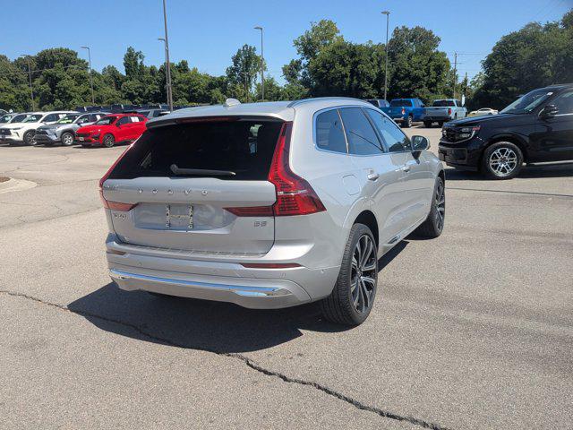 2023 Volvo XC60 B5 Ultimate Bright Theme