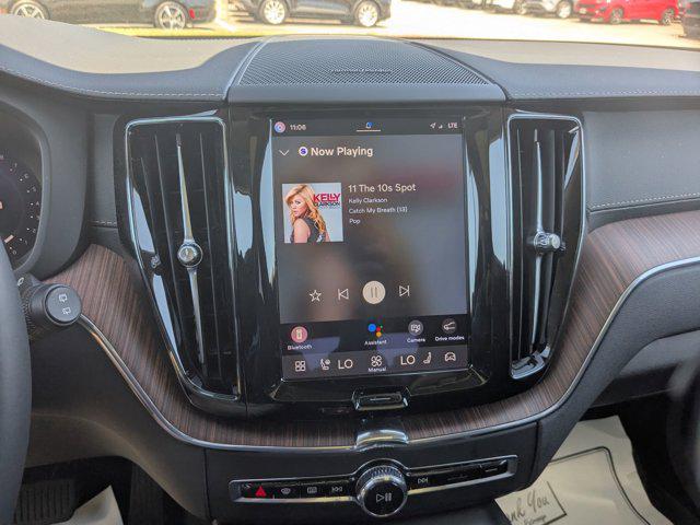 2023 Volvo XC60 B5 Ultimate Bright Theme