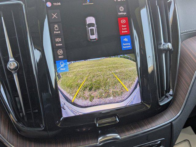 2023 Volvo XC60 B5 Ultimate Bright Theme