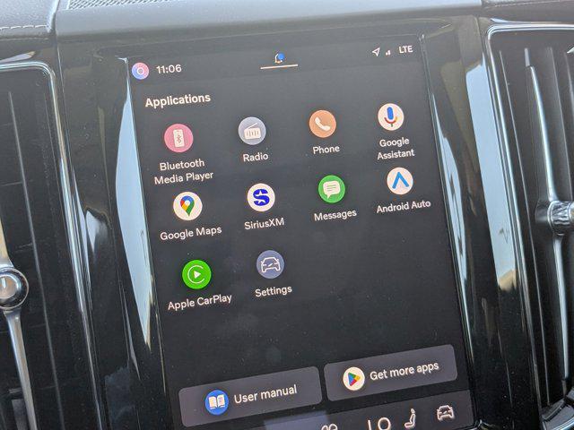 2023 Volvo XC60 B5 Ultimate Bright Theme