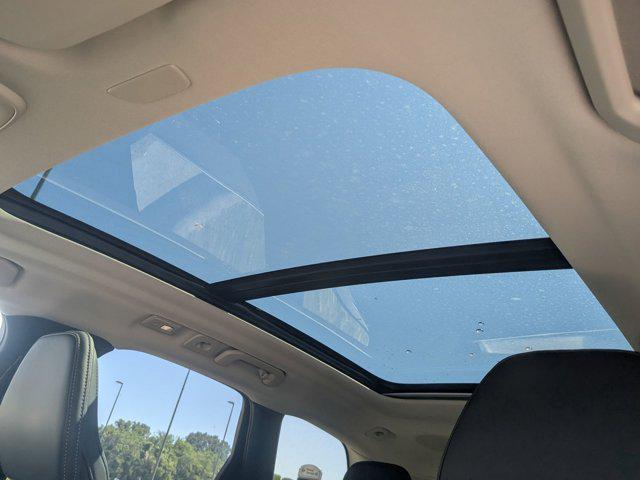 2023 Volvo XC60 B5 Ultimate Bright Theme