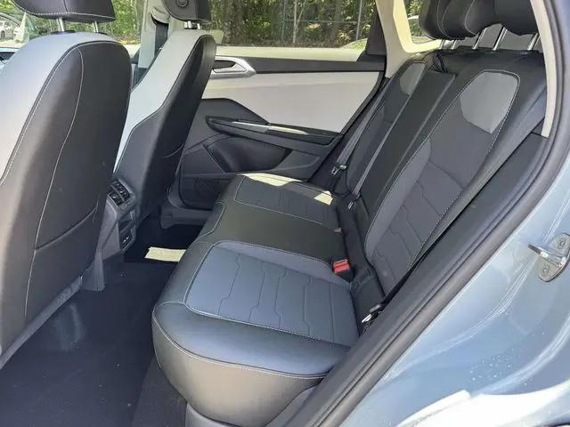 2026 Volkswagen Taos SE