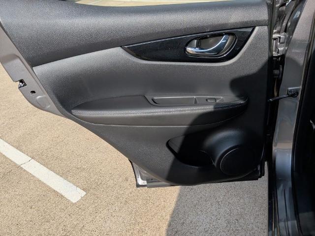 2021 Nissan Rogue Sport SL FWD Xtronic CVT