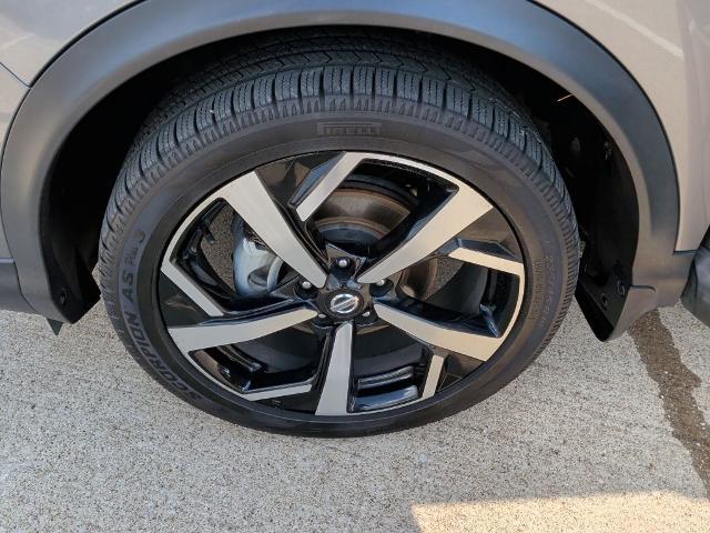 2021 Nissan Rogue Sport SL FWD Xtronic CVT