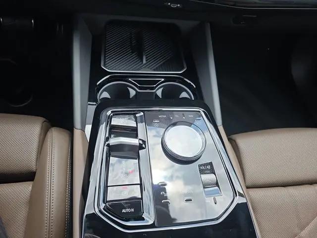 2027 BMW 5 Series 530i xDrive