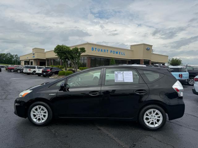 2013 Toyota Prius v Two