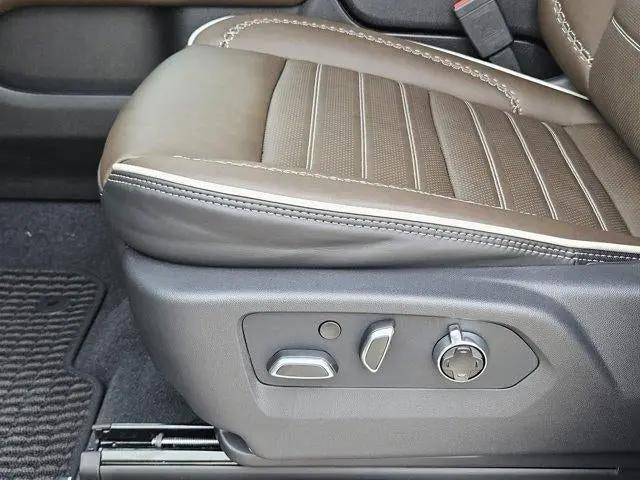 2026 GMC Yukon XL 4WD Denali Ultimate