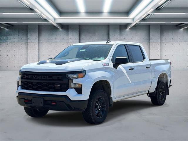 2022 Chevrolet Silverado 1500 4WD Crew Cab Short Bed Custom Trail Boss for sale in Saint James, NY