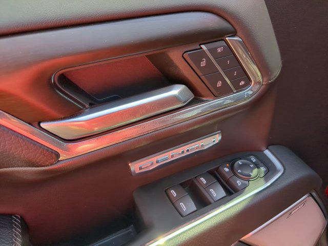 2024 GMC Sierra 1500 4WD Crew Cab Short Box Denali