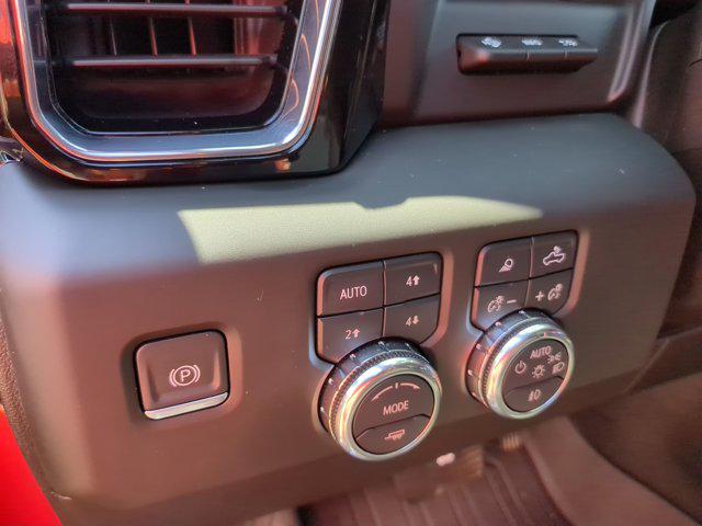 2024 GMC Sierra 1500 4WD Crew Cab Short Box Denali