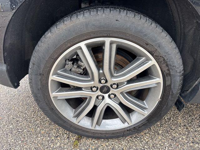 2023 Ford Edge Titanium