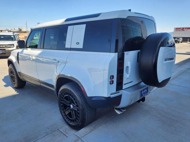 2024 Land Rover Defender 110 P500 SE