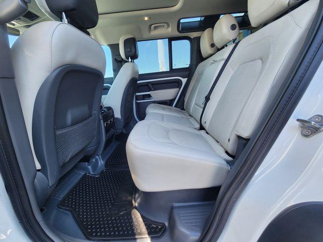 2024 Land Rover Defender 110 P500 SE