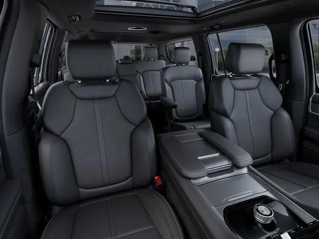 2026 Jeep Grand Wagoneer 4x2