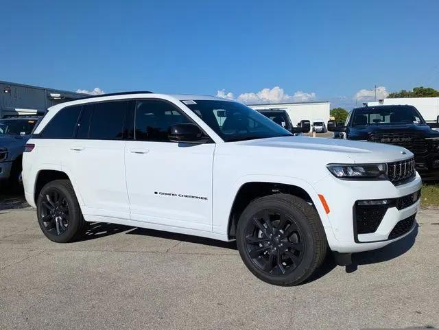 2026 Jeep Grand Cherokee Limited Reserve