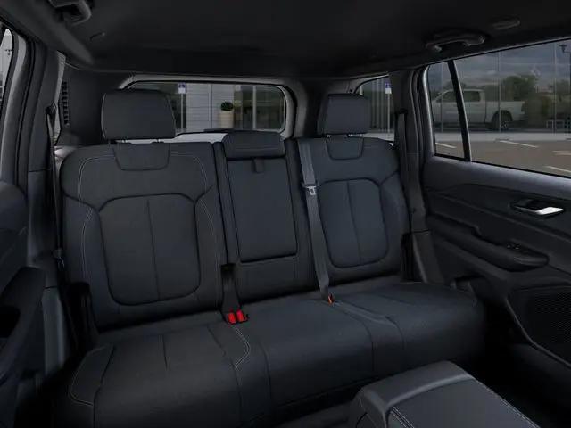 2026 Jeep Grand Cherokee Altitude 4x2