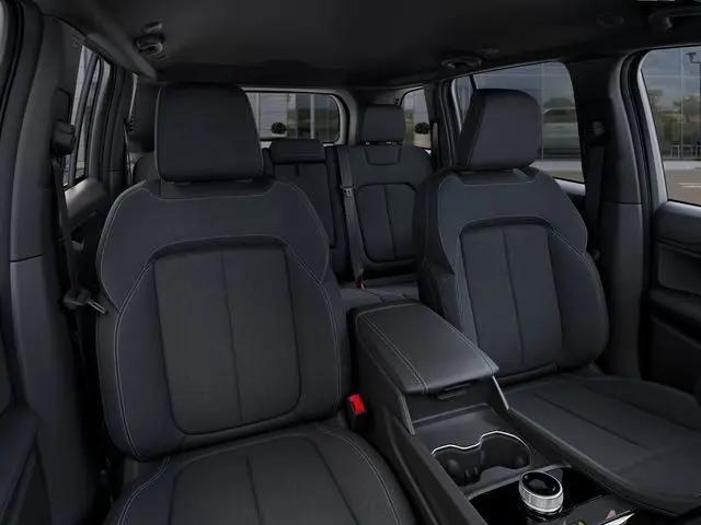 2026 Jeep Grand Cherokee Altitude 4x2