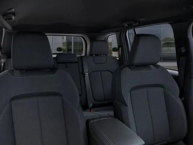 2026 Jeep Grand Cherokee Altitude 4x2