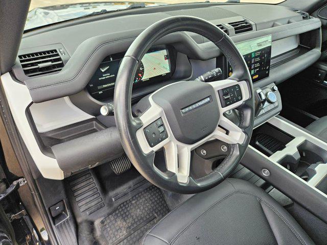 2025 Land Rover Defender 110 P300