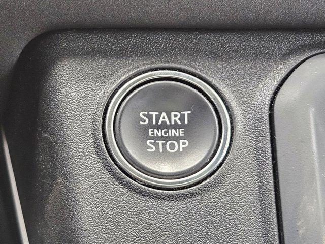 2025 Land Rover Defender 110 P300