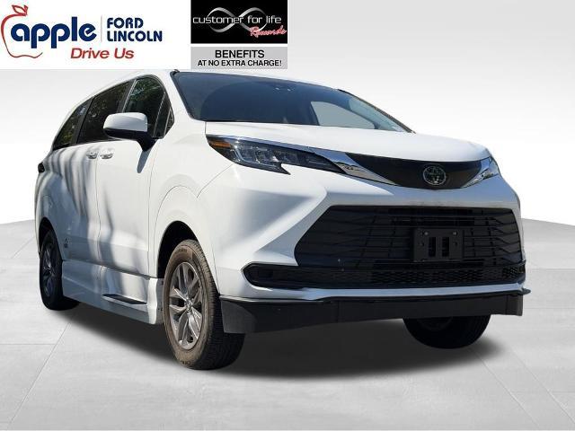 2023 Toyota Sienna LE for sale in Columbia, MD