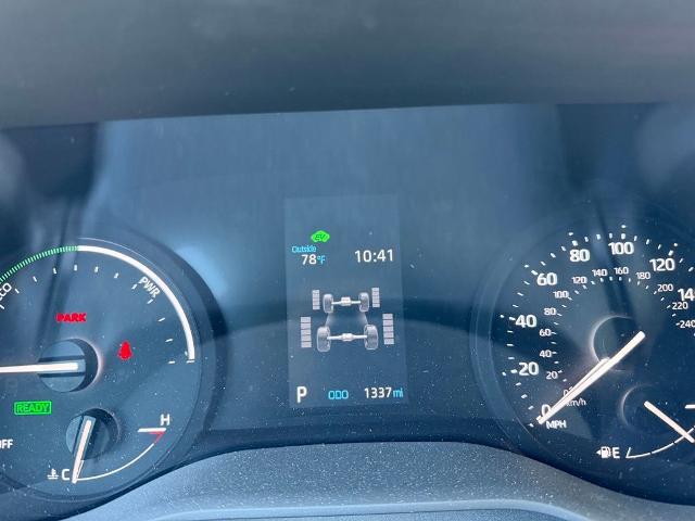 2023 Toyota Sienna LE