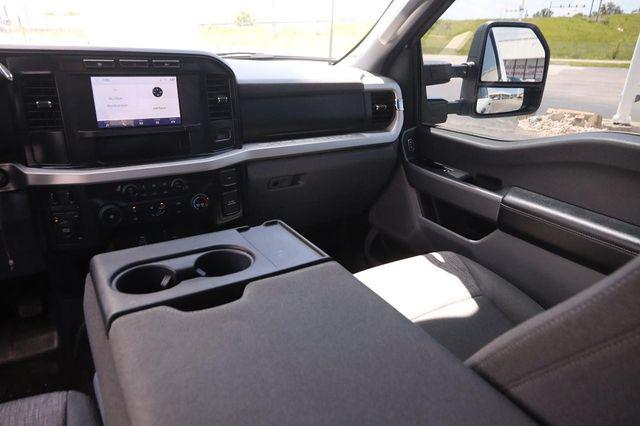 2024 Ford F-350 XLT