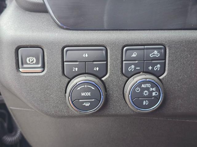 2024 Chevrolet Silverado 3500HD 4WD Double Cab Long Bed LT
