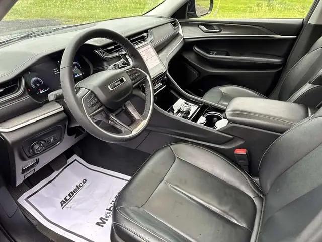 2023 Jeep Grand Cherokee L Limited 4x4