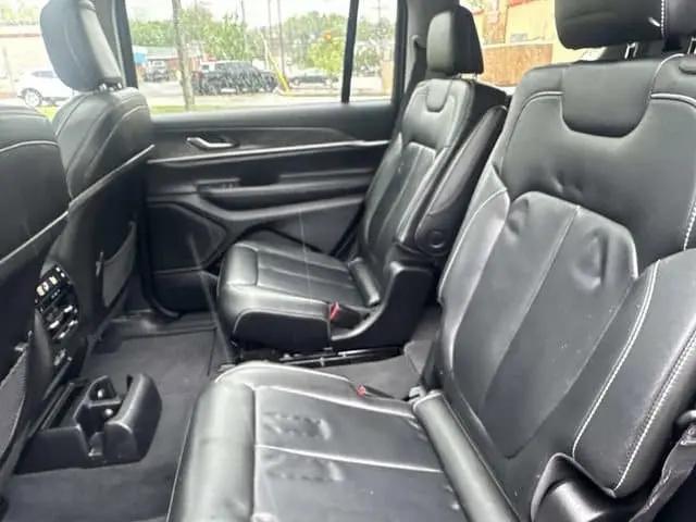 2023 Jeep Grand Cherokee L Limited 4x4
