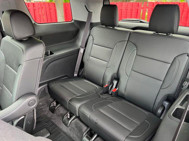 2021 GMC Acadia AWD SLT