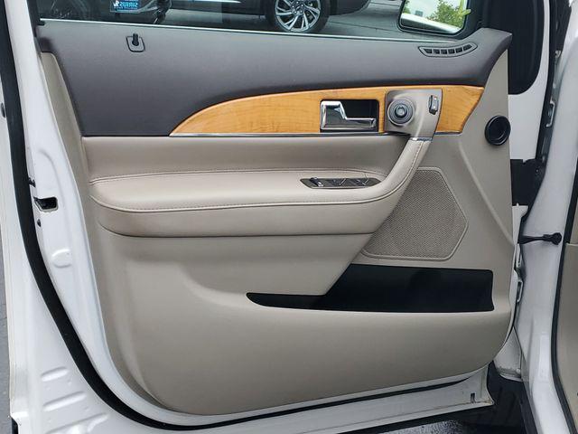 2015 Lincoln MKX Base